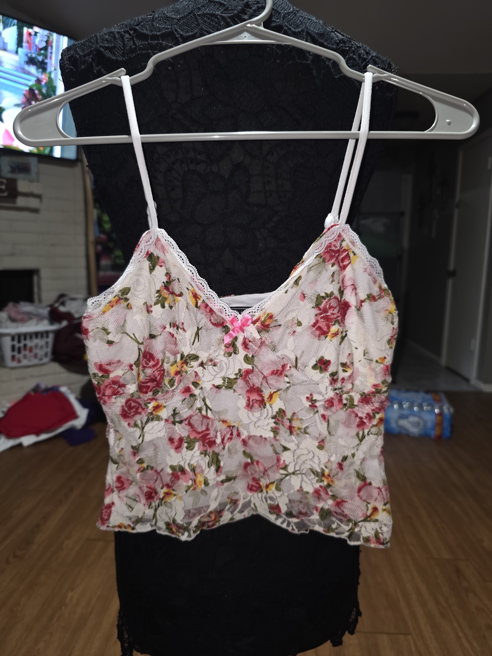 Vibe Floral Lace Camisole - White with Pink Roses
